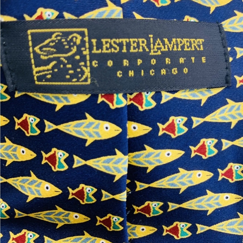 Lester Lampert Chicago Corporate Navy Gold Burgundy Fish Tie 100% Silk 3.5”X 61” - Picture 4 of 5